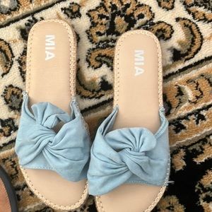 MIA sandals. Light tan on bottom with aqua color. Great condition. Size 9
